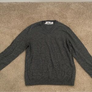 Men's Gray V-Neck Sweater
